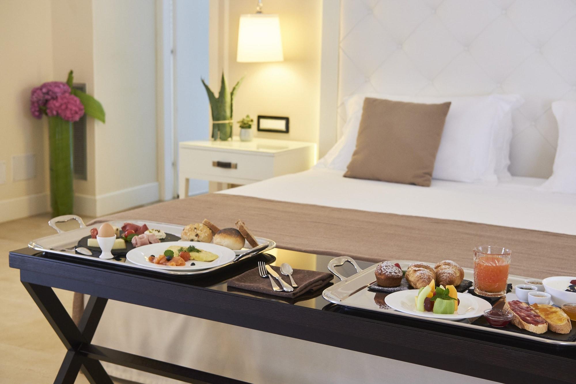 Borgo Di Luce I Monasteri Golf Resort & Spa Syracuse Exterior foto Room service