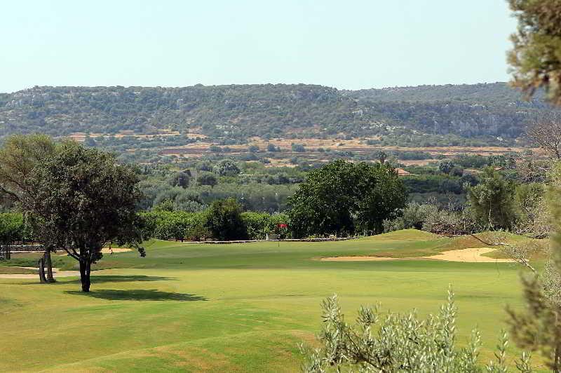 Borgo Di Luce I Monasteri Golf Resort & Spa Syracuse Exterior foto Golf course in Mallorca