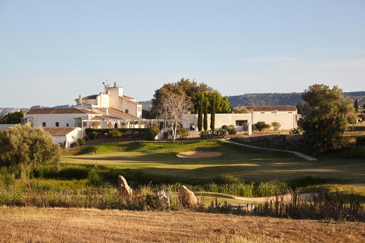 Borgo Di Luce I Monasteri Golf Resort & Spa Syracuse Exterior foto Golf course in Son Vida
