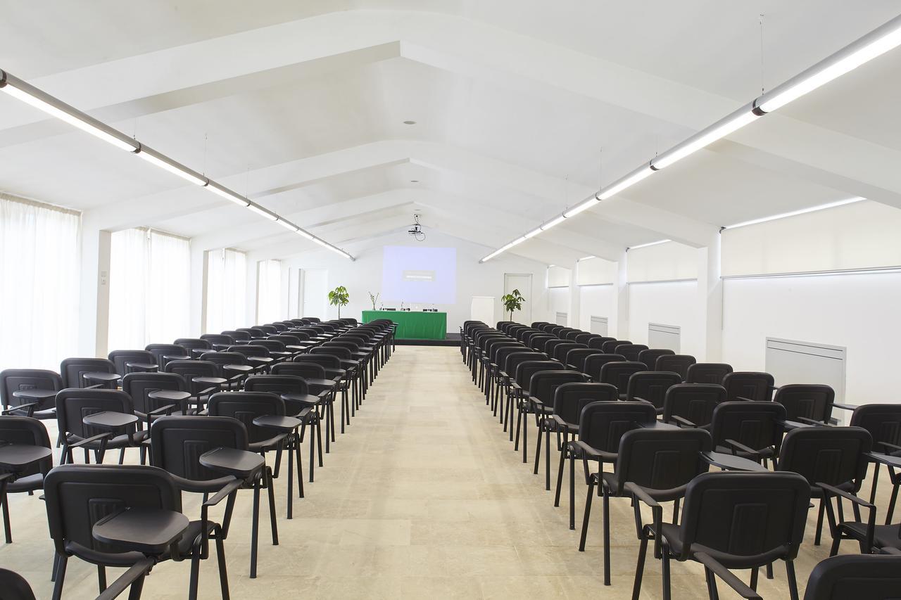 Borgo Di Luce I Monasteri Golf Resort & Spa Syracuse Exterior foto The main conference room