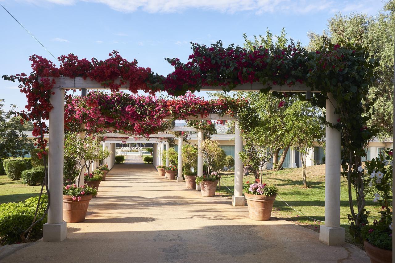 Borgo Di Luce I Monasteri Golf Resort & Spa Syracuse Exterior foto Pergola at the University of Patras